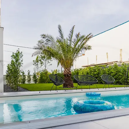 Szabadi Pihenohaz By Bltn 公寓 *