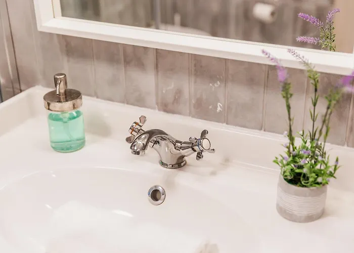 Szabadi Pihenohaz By Bltn * シオーフォク